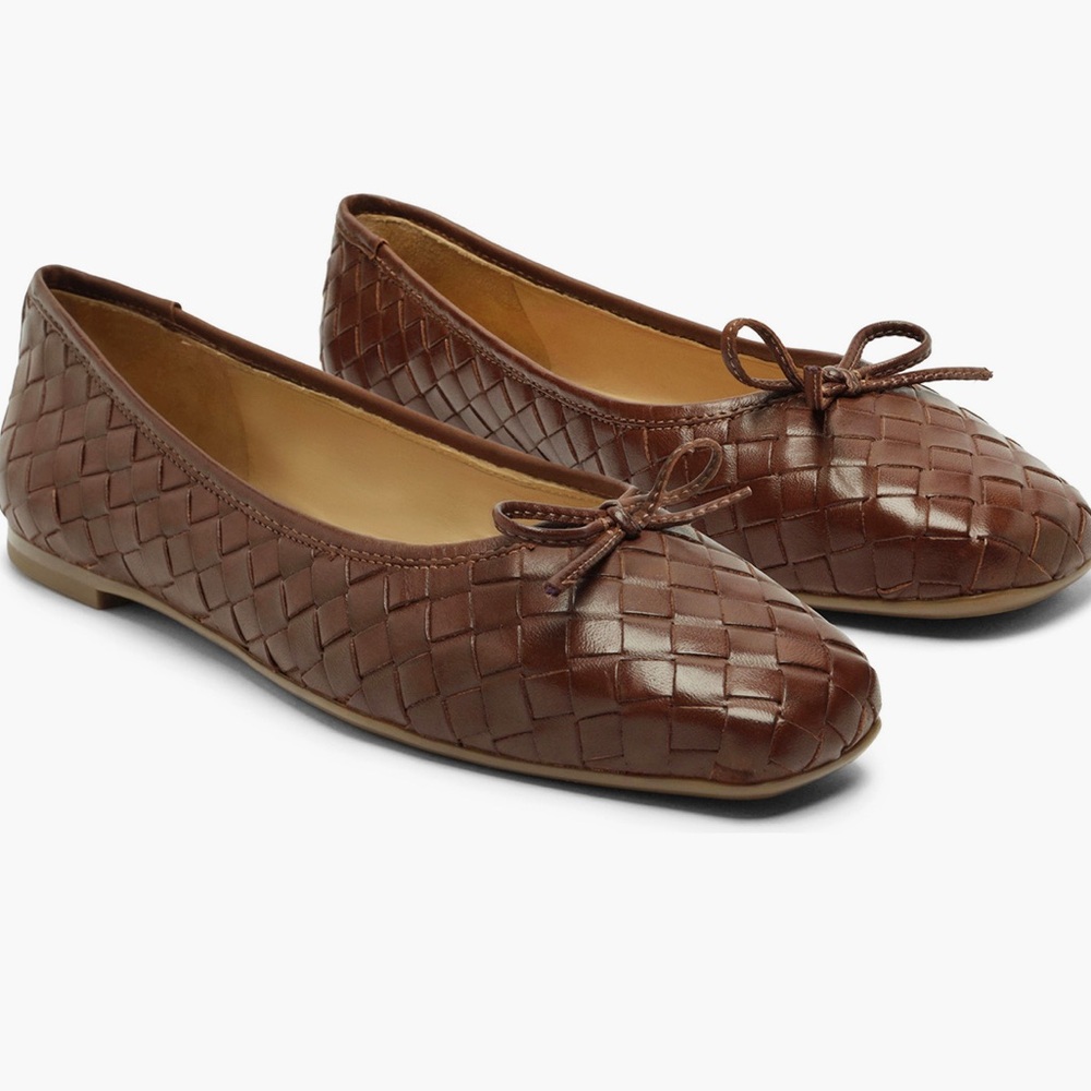 NEW Bernardo Footwear Gwynn Woven Ballet Flat in Brown Mahogany